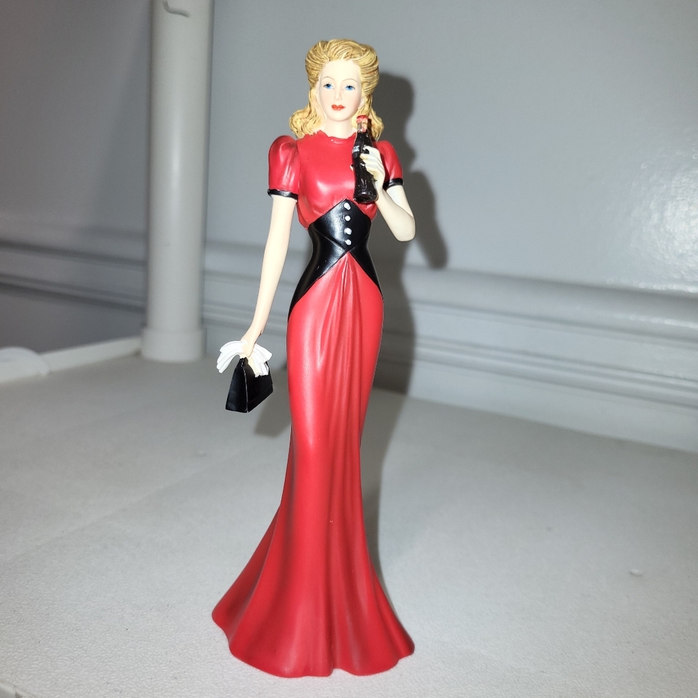 Coca Cola Elagance Through the Decades Collection #0729A